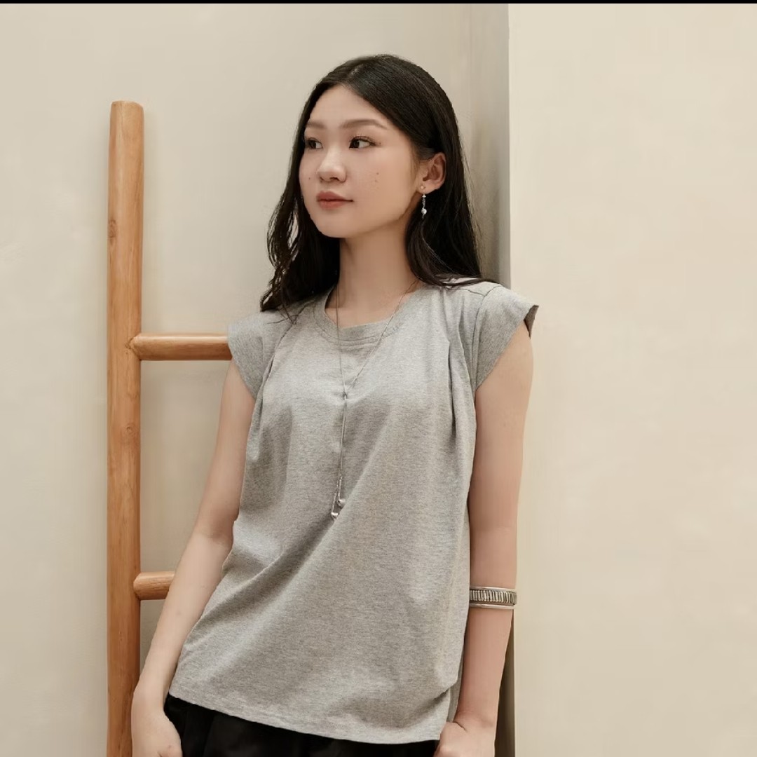 Blouse Kaos Wanita Yareli Coletta